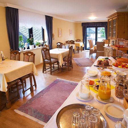 Wein & Gastehaus Hermeshof Hotel Trittenheim Eksteriør billede