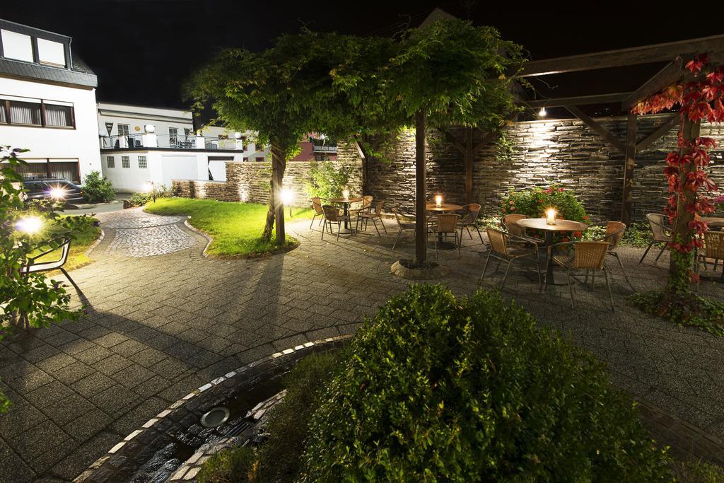 Wein & Gastehaus Hermeshof Hotel Trittenheim Eksteriør billede