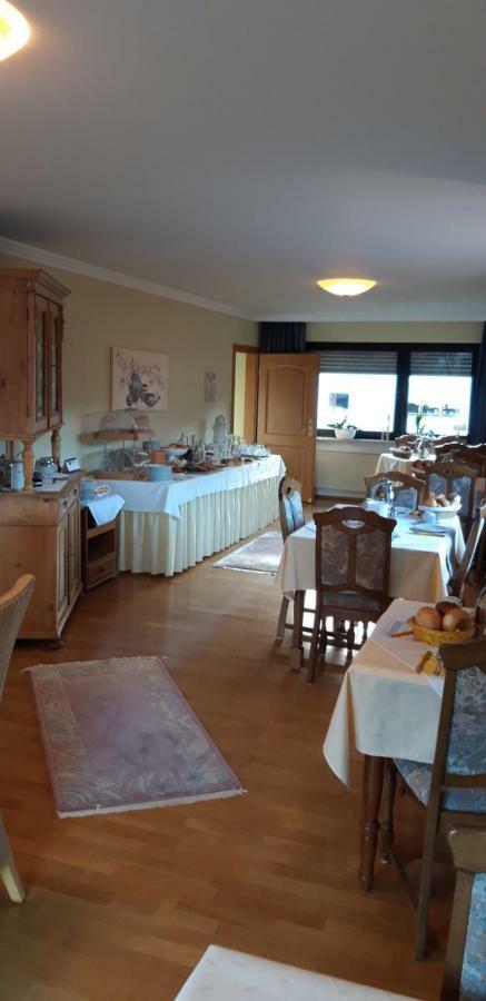 Wein & Gastehaus Hermeshof Hotel Trittenheim Eksteriør billede